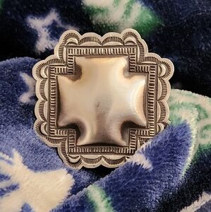 Tahe Sterling Silver Adjustable Cross Ring